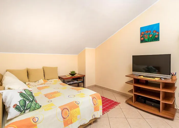 1 Bedroom Lovely In Опатия