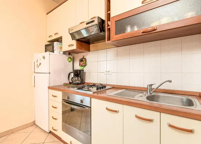 Апартаменты 1 Bedroom Lovely In Опатия