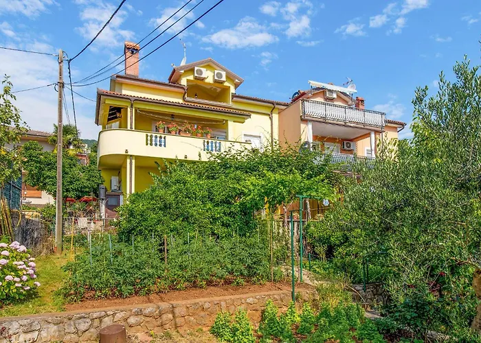 1 Bedroom Lovely In Опатия