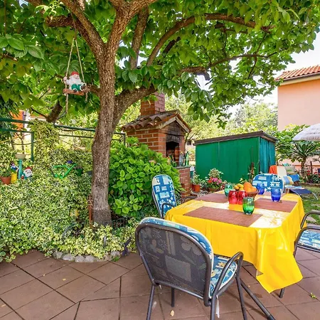 Apartman 1 Bedroom Lovely In